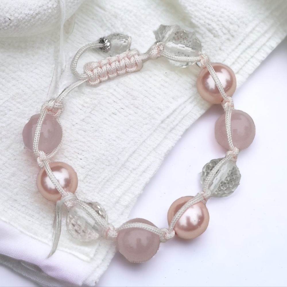 Pink jade and clear quartz healing bracelet